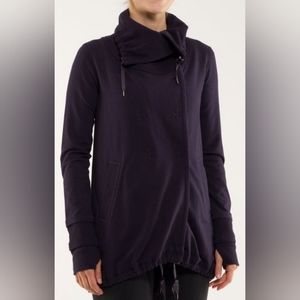 Lululemon Gratitude wrap, size 12